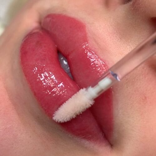 How long does lip blush tattoo last?