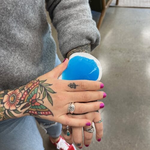 Joint Health for Tattoo Artists: Tips & Tricks from Experts