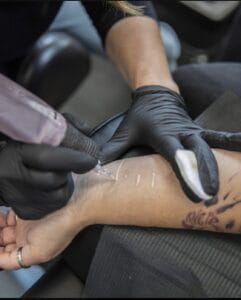 Shonna Roberts of Omnis Ink Joins DAELA Cosmetic Tattoo
